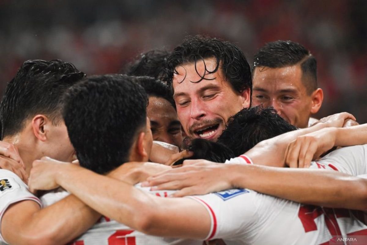 Berikut beberapa alternatif judul yang bisa dipertimbangkan:

1. "Thom Haye Berambisi Raih Kemenangan Melawan Australia"
2. "Thom Haye Targetkan Kemenangan atas Tim Australia"
3. "Thom Haye Siap Berjuang untuk Menang Melawan Australia"
4. "Thom Haye: Fokus Utama adalah Kemenangan atas Australia"
5. "Thom Haye Siapkan Strategi untuk Taklukkan Australia"

Silakan pilih salah satu atau gunakan sebagai inspirasi!