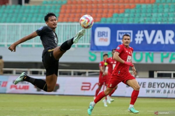 Malut United Taklukkan Dewa United dengan Skor 2-1 di Liga 1 Malut United Taklukkan Dewa United dengan Skor 2-1 di Liga 1