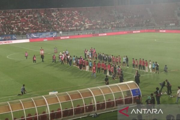 Persiapan Bali United: Momen Perpisahan dengan Stefano Cugurra Persiapan Bali United: Momen Perpisahan dengan Stefano Cugurra