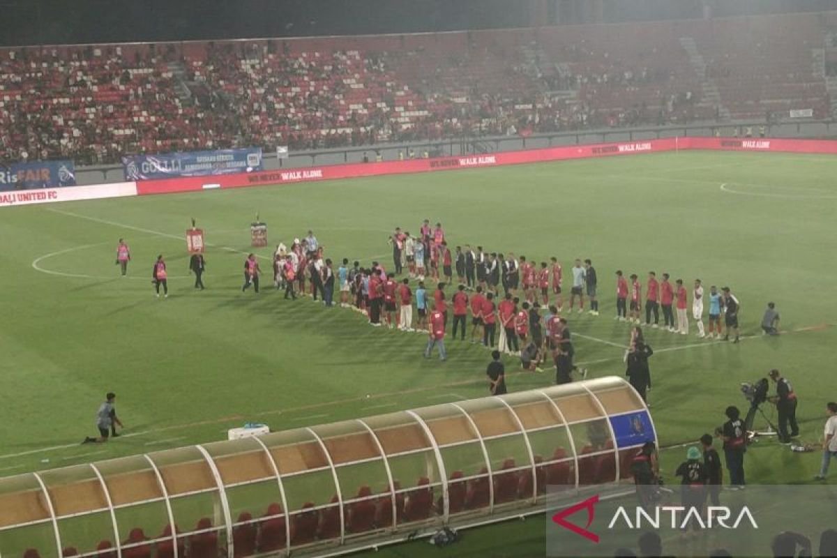 Persiapan Bali United: Momen Perpisahan dengan Stefano Cugurra