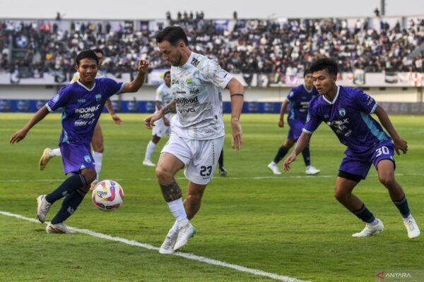Lefundes: Persita Tangerang Berhak Mendapat Kemenangan Melawan Persib Lefundes: Persita Tangerang Berhak Mendapat Kemenangan Melawan Persib