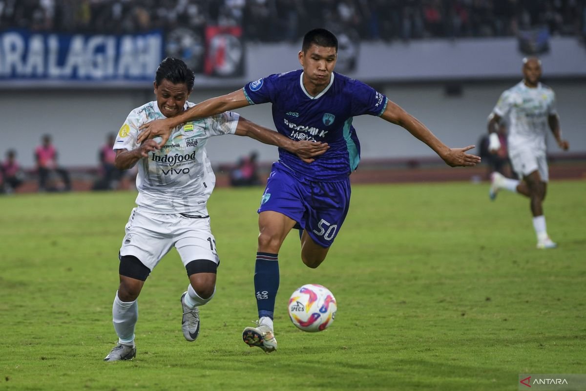 Walau Tak Meraih Kemenangan, Hodak Pujikan Penampilan Tim Persib