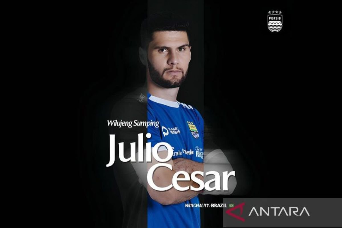 Julio Cesar Resmi Bergabung sebagai Bek Tengah Baru Persib