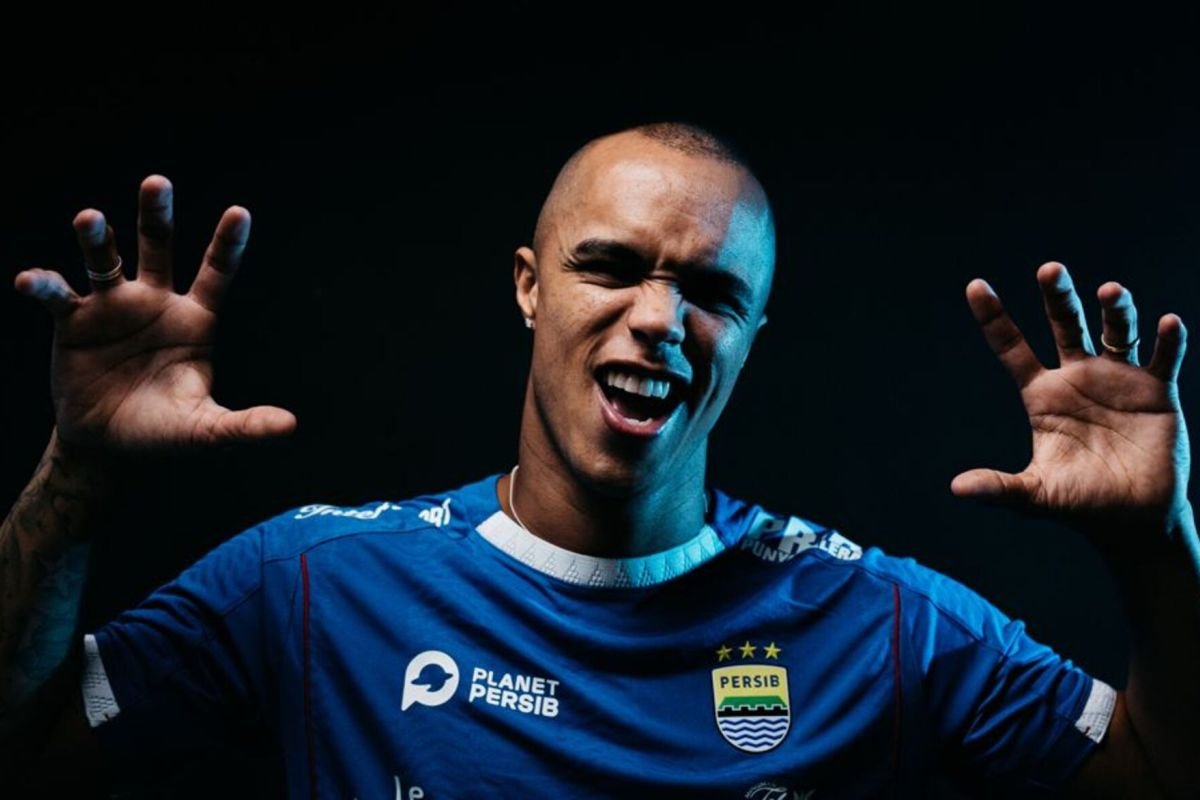 Persib Bandung Officially Signs Two New Foreign Players